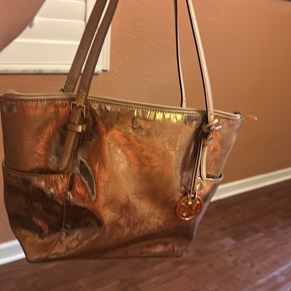 Michael Kors rose gold purse